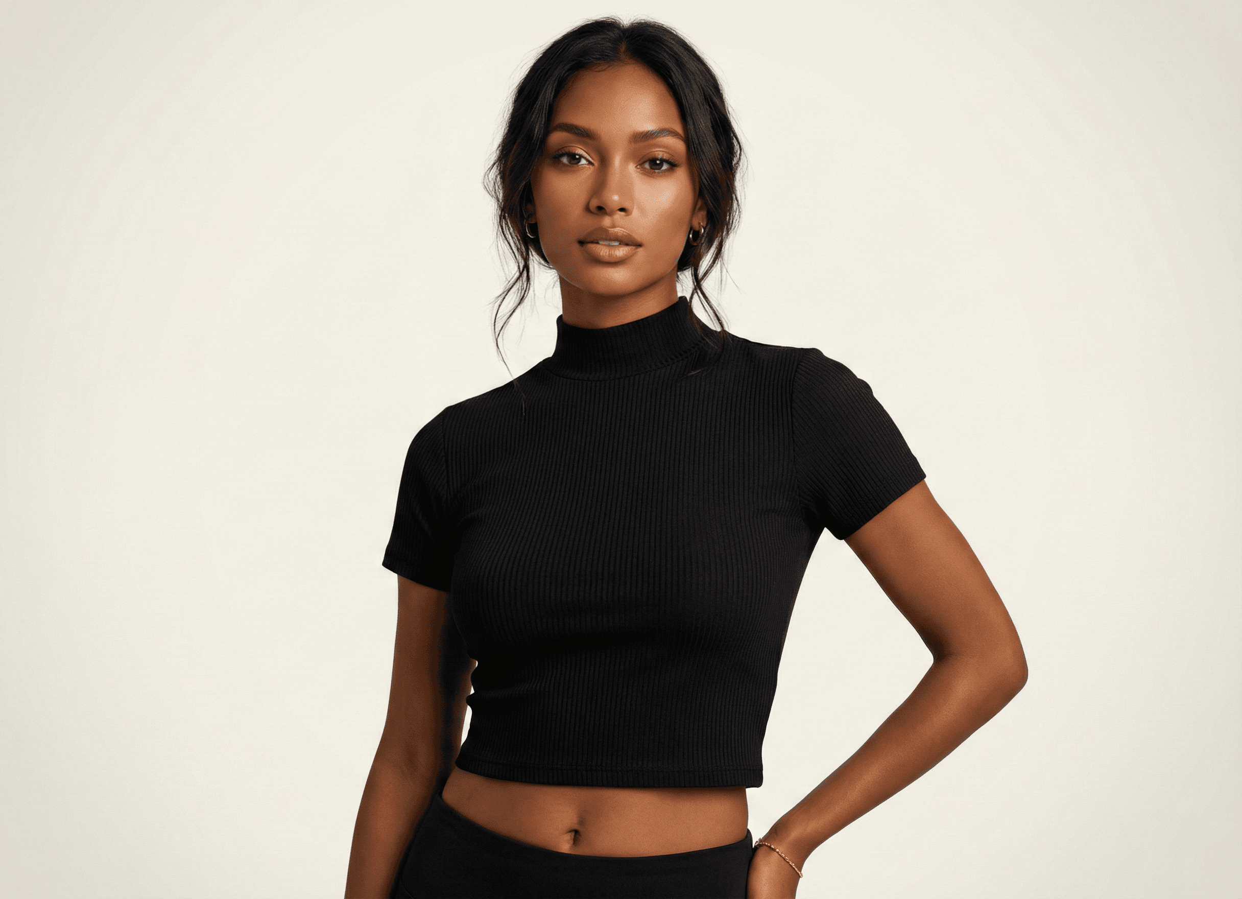 High-neck Fitted Crop view 1